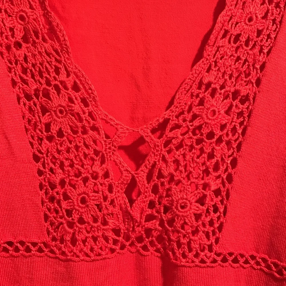 Boston Proper Coral Crochet Accented Lightweight Sweater - Picture 4 of 10